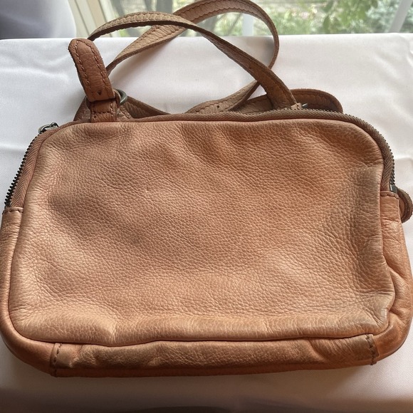 Liebeskind Maike Cross Body Leather Bag Purse Flap 3 Zip Sections Pink - Picture 6 of 16